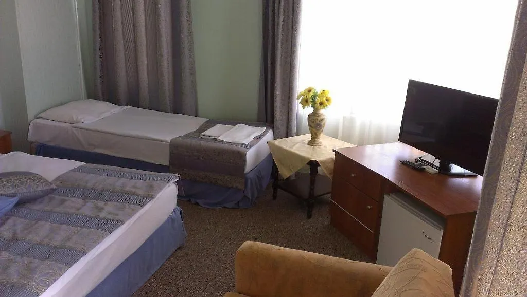 ***  Family Hotel Lazuren Briag Burgasz Bulgária