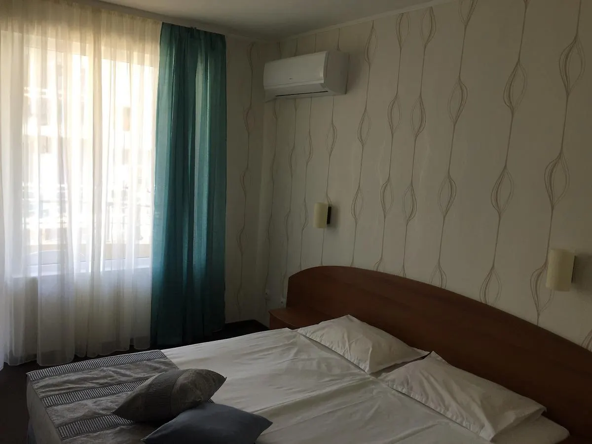 Family Hotel Lazuren Briag Burgasz
