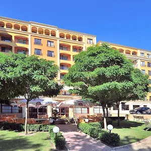 https://paradise-green-park.goldensandshotels.net